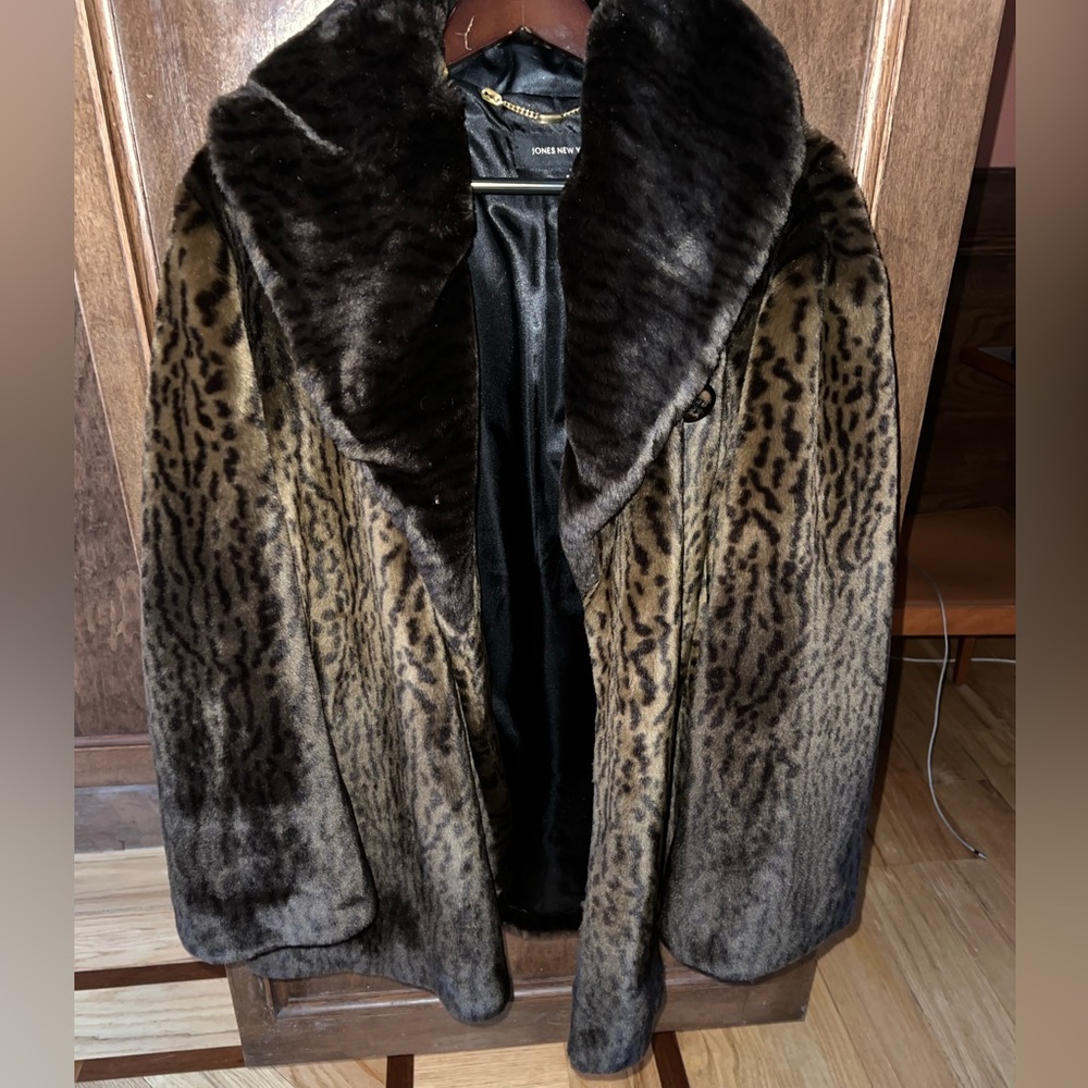 Faux Fur Jones New York Mid-Thigh-length coat